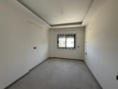 Seferihisar’da Sosyal Donatılı, Kapalı Mutfaklı, Lüks 3+1 Daire