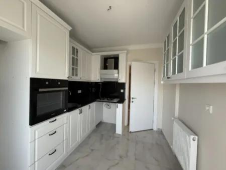 Nezih Lokasyonda, Ayrı Mutfaklı Lüks 2+1 Satılık Daire