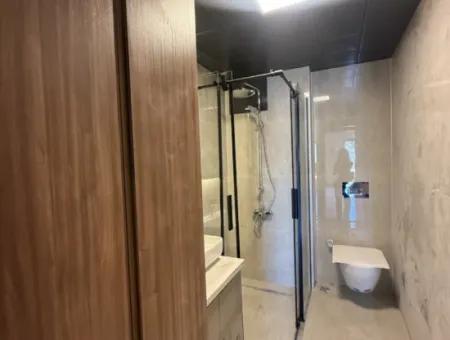 Seferihisar Çolakibrahimbey Mahallesi’nde Lüks Detaylarla Donatılmış, Havuzlu Sıfır Daire