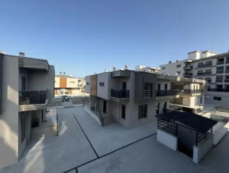 Seferihisar Hıdırlık’ta, Flora Garden Sitesi'nde Yepyeni Bir Yaşam Başlıyor