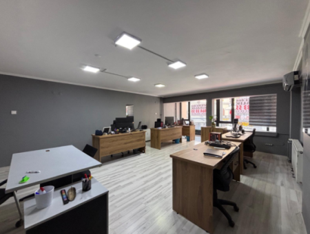 Alsancak  Kıbrıs Şehitlerin’de 1.Kat 3+1 120M2 Çift Wc Li Kiralık Büro/Ofis!