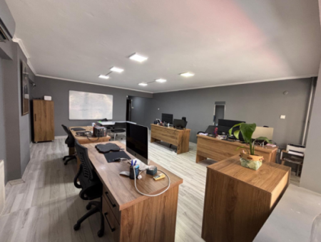 Alsancak  Kıbrıs Şehitlerin’de 1.Kat 3+1 120M2 Çift Wc Li Kiralık Büro/Ofis!