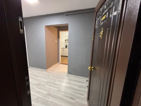 Alsancak  Kıbrıs Şehitlerin’de 1.Kat 3+1 120M2 Çift Wc Li Kiralık Büro/Ofis!