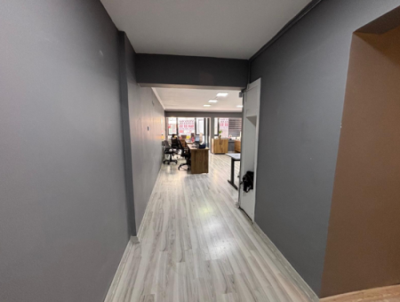 Alsancak  Kıbrıs Şehitlerin’de 1.Kat 3+1 120M2 Çift Wc Li Kiralık Büro/Ofis!