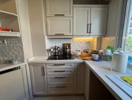 Alsancak Kültür Mahallesi Gül Sokakta 3+1 Köşe Boş Satılık Daire