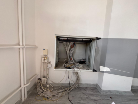 Alsancak Kıbrıs Şehitleri Caddesi Üzerinde Yangın Merdivenli 4 Oda 1 Salon 160 M2 Çift Asansörlü İşyeri Büro  Ofis