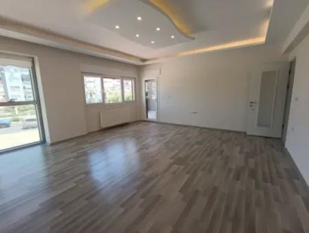 Seferihisar İzmir Ana Yolu Üzerinde, Ebeveyne Özel Planlanmış, Masrafsız Geniş Daire