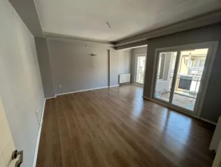  Karşıyaka Şemikler’de Kaçırılmayacak 2+1 100M2  Fırsat Dairesi!