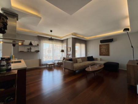 Alsancak  Gül Sokakta 2+1 Köşe Ebeveyn Banyolu Mobilyalı Otoparklı Kiralık Daire!