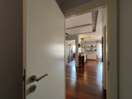 Alsancak  Gül Sokakta 2+1 Köşe Ebeveyn Banyolu Mobilyalı Otoparklı Kiralık Daire!