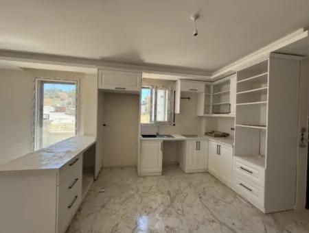 Seferihisar Camikebir’de Doğanın Kalbinde, Konforlu Ve Yatırımlık Villa