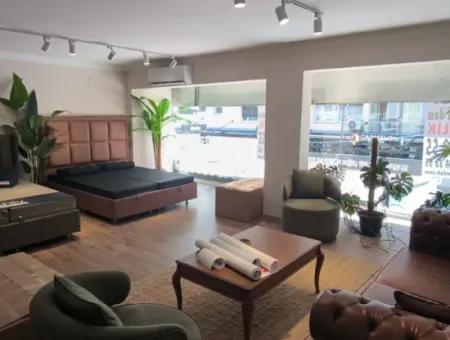 Alsancak Sevinç Pastanesi Yanı – Cam Vitrinli Kiralık Ofis