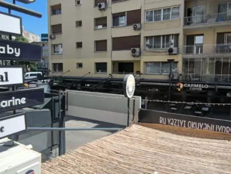 Alsancak Sevinç Pastanesi Yanı – Cam Vitrinli Kiralık Ofis