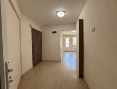 Alsancak Cami Yakını Asansörlü 1+1 Masrafsız Kiralık Daire!