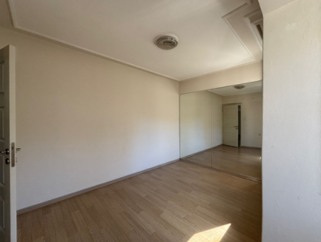 Alsancak Cami Yakını Asansörlü 1+1 Masrafsız Kiralık Daire!