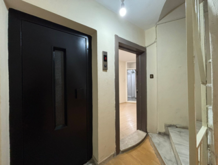 Alsancak Cami Yakını Asansörlü 1+1 Masrafsız Kiralık Daire!