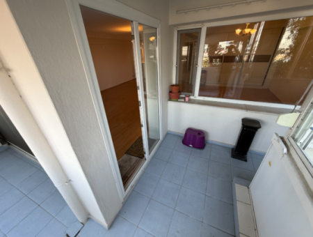 Mithatpaşa'da Tarihi Asansör Karşısı Masrafsız Yalı Daire