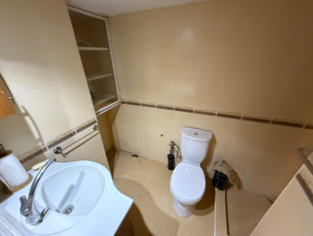 Mithatpaşa'da Tarihi Asansör Karşısı Masrafsız Yalı Daire