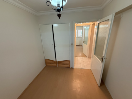Mithatpaşa'da Tarihi Asansör Karşısı Masrafsız Yalı Daire