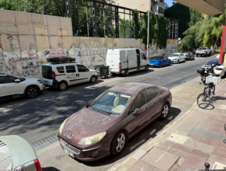 Mithatpaşa'da Tarihi Asansör Karşısı Masrafsız Yalı Daire