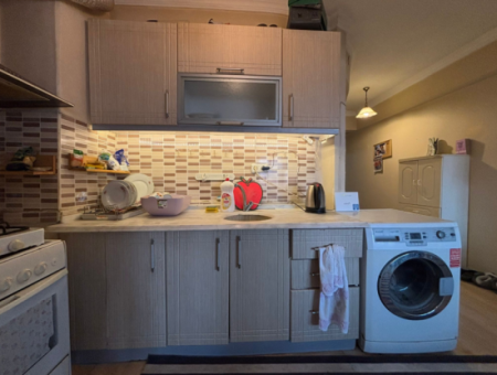 Konak  Varyantta 1+1 Deniz,Şehir Manzaralı Eşyalı Kiralık Daire !
