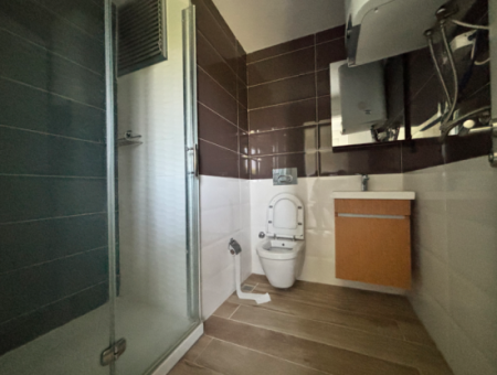 Seferihisar Güzelkent Sitesinde Bahçe Katı Satılık 3+1 Daire