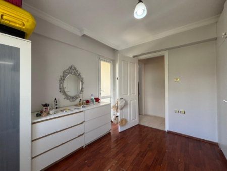 Bornova Evka 3 Deniz Sitesinde 3+1 150M2 Kombili Kiralık Daire!