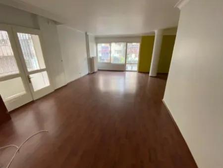 Alsancak Hocazade Cami Tramvay Durağına Yürüme Mesafesinde Kiralık Daire