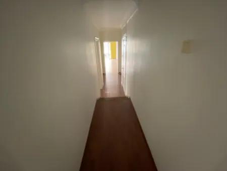 Alsancak Hocazade Cami Tramvay Durağına Yürüme Mesafesinde Kiralık Daire