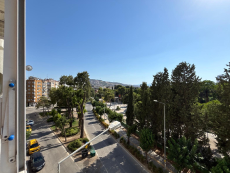 Alsancak Kahramanlar  Fuar Manzaralı 3+1 Masrafsız Kiralık Daire!