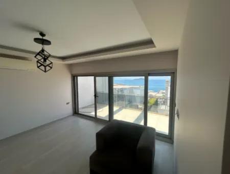 Bodrum Turgutreis Yalı'da Denizin Kıyısında Müstakil Lüks Villa 