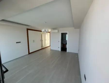 Bodrum Turgutreis Yalı'da Denizin Kıyısında Müstakil Lüks Villa 