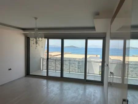 Bodrum Turgutreis Yalı'da Denizin Kıyısında Müstakil Lüks Villa 