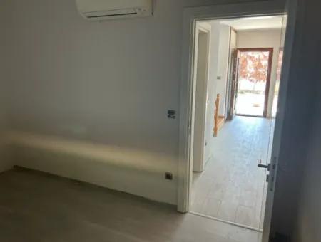 Bodrum Turgutreis Yalı'da Denizin Kıyısında Müstakil Lüks Villa 