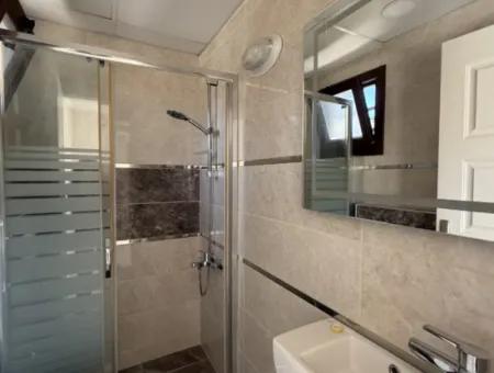Seferihisar Çolakibrahimbey Mahallesi’nde, Havuzlu Site İçinde, 4+2 Dubleks Satılık Daire