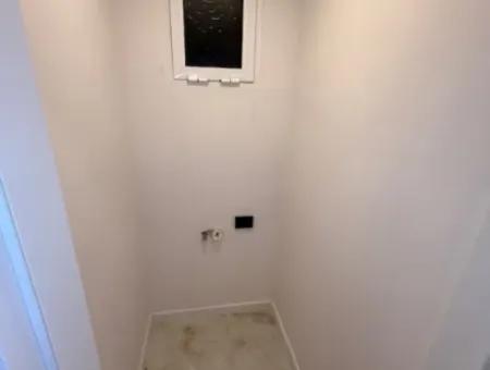 Murat Reis İlkokulu Karşısında Metroya Yürüme Mesafesi Full Tadilatlı Ferah Daire