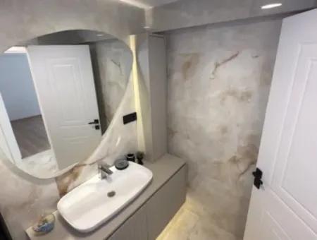 Murat Reis İlkokulu Karşısında Metroya Yürüme Mesafesi Full Tadilatlı Ferah Daire