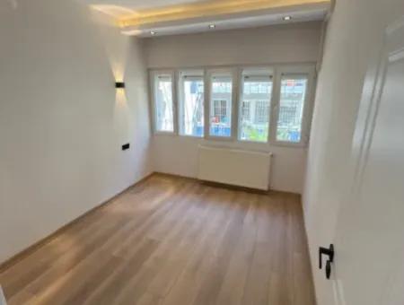 Murat Reis İlkokulu Karşısında Metroya Yürüme Mesafesi Full Tadilatlı Ferah Daire