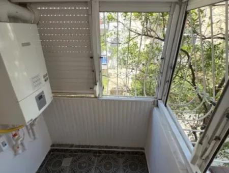Murat Reis İlkokulu Karşısında Metroya Yürüme Mesafesi Full Tadilatlı Ferah Daire