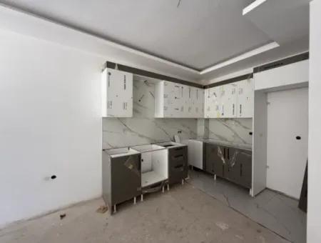 Seferihisar Devlet Hastanesi Yakınında, Sıfır, Kullanışlı Planlamalı 2+1 Satılık Daire
