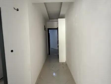 Seferihisar Devlet Hastanesi Yakınında, Sıfır, Kullanışlı Planlamalı 2+1 Satılık Daire