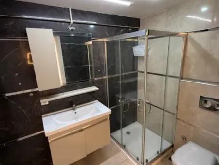 Göztepe Stadı Karşısında Cadde Üzeri 3+1 130 M2  Full Tadilatlı Otoparklı