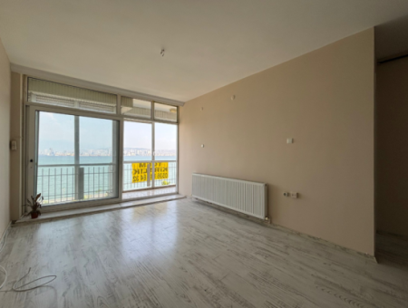 Karşıyakada 2+1 Kombili 6. Kat Deniz Manzaralı Kiralık Yalı Dairesi!
