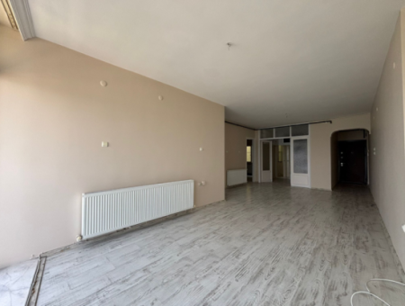 Karşıyakada 2+1 Kombili 6. Kat Deniz Manzaralı Kiralık Yalı Dairesi!