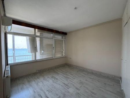 Karşıyakada 2+1 Kombili 6. Kat Deniz Manzaralı Kiralık Yalı Dairesi!