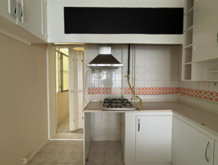 Karşıyakada 2+1 Kombili 6. Kat Deniz Manzaralı Kiralık Yalı Dairesi!