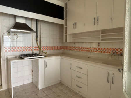 Karşıyakada 2+1 Kombili 6. Kat Deniz Manzaralı Kiralık Yalı Dairesi!