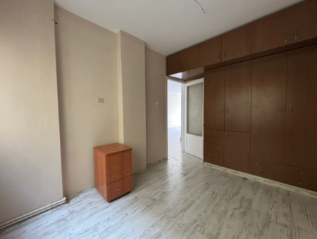 Karşıyakada 2+1 Kombili 6. Kat Deniz Manzaralı Kiralık Yalı Dairesi!