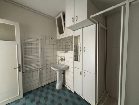 Karşıyakada 2+1 Kombili 6. Kat Deniz Manzaralı Kiralık Yalı Dairesi!