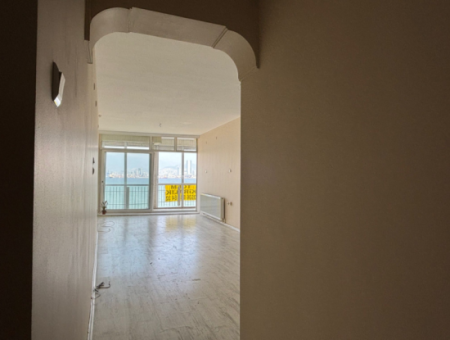 Karşıyakada 2+1 Kombili 6. Kat Deniz Manzaralı Kiralık Yalı Dairesi!